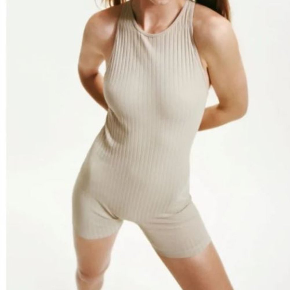 ZARA KNIT RIBBED SHORT SLEEVELESS RACERBACK ROMPER CREAM NUDE